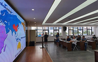 集萃（昆山）工业升级增进中心携电子科技大学专家赴2007so太阳集团光电开展产学研对接